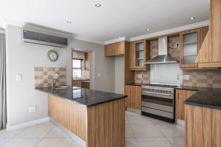 To Let 3 Bedroom Property for Rent in Val De Vie Estate Western Cape